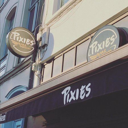 Pixies Bar & Burgers